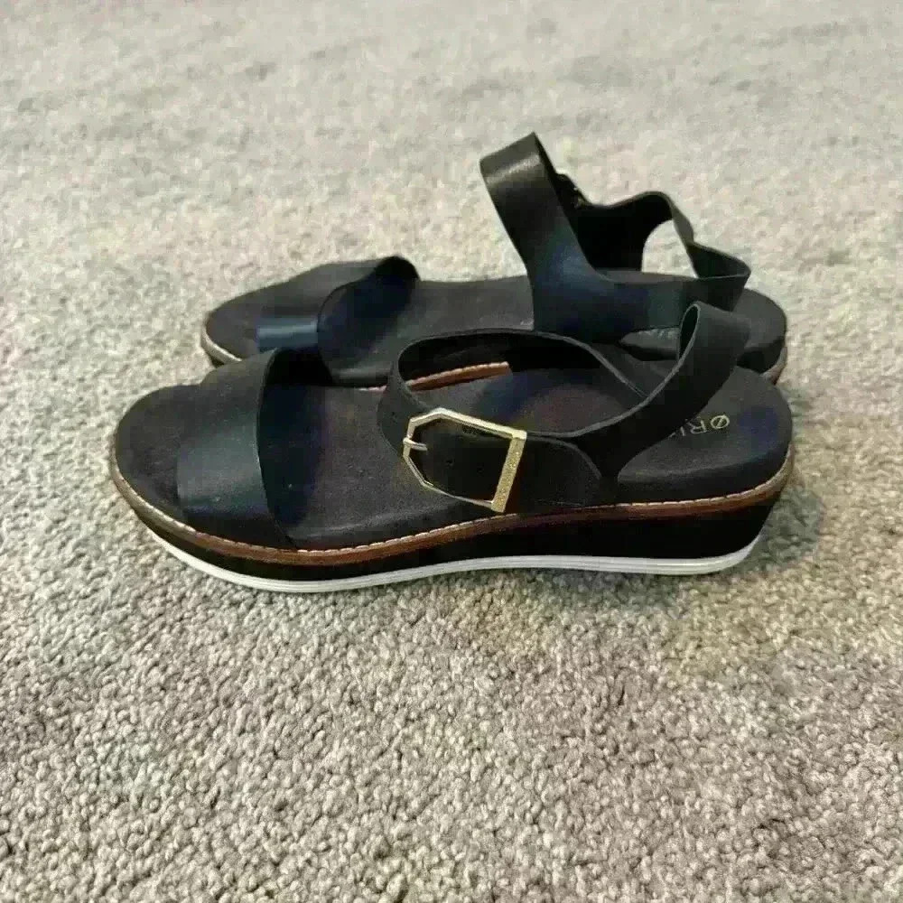COLE HAAN WOMEN'S ORIGINALGRAND FLATFORM SANDAL, BLACK LEATHER/NYLON WEDGE, 6.5 - Picture 2 of 6